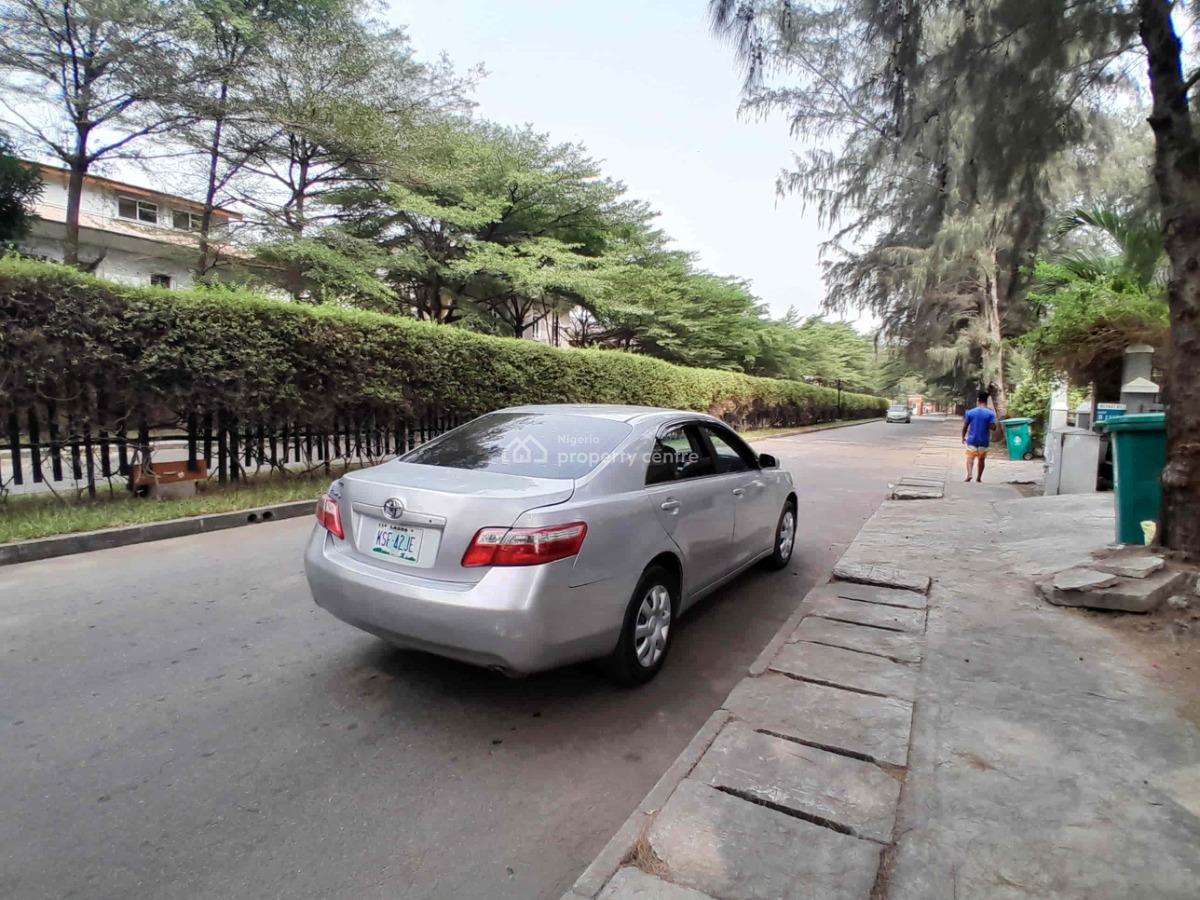 4 Bedrooms Semi-detached Duplex with Bq, Carlton Gate Estate, By Chevron Drive, Lekki, Lagos, Semi-detached Duplex for Sale