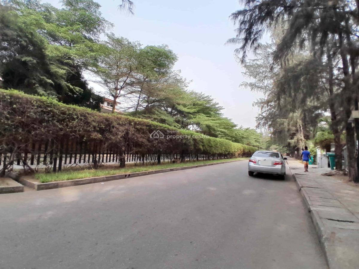 4 Bedrooms Semi-detached Duplex with Bq, Carlton Gate Estate, By Chevron Drive, Lekki, Lagos, Semi-detached Duplex for Sale