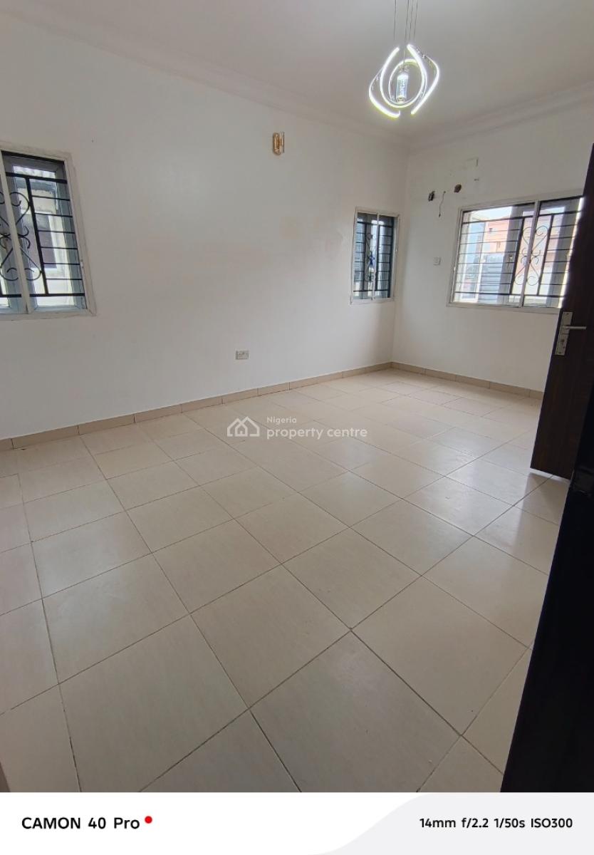 Shared Apartment Room in Cardogan Estate Osapa, Cardogan Estate, Osapa, Lekki, Lagos, Self Contain (single Rooms) for Rent