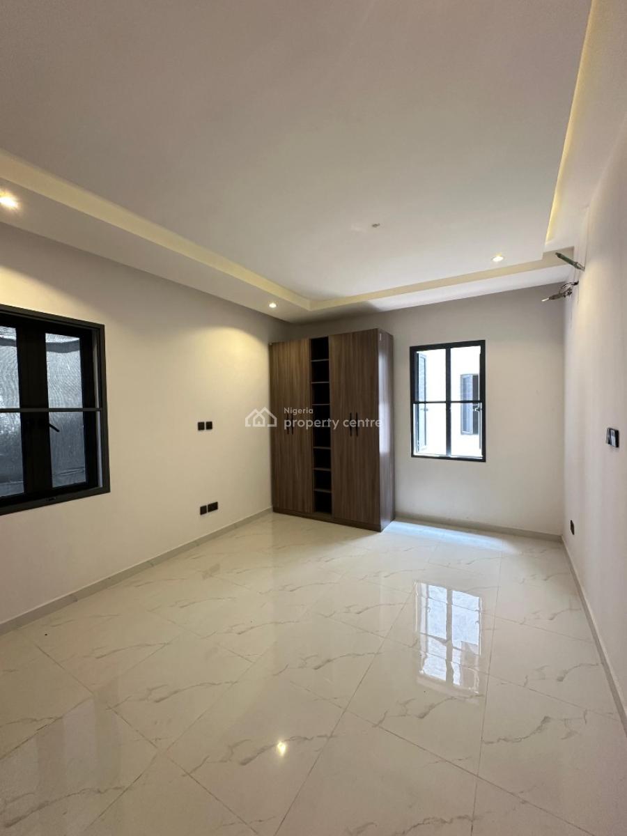 Outstanding Luxury Spacious 2 Bedroom Apartment with Bq & Gym, in a Secured Call-to-access Estate, Ikate, Lekki, Lagos, Flat / Apartment for Sale