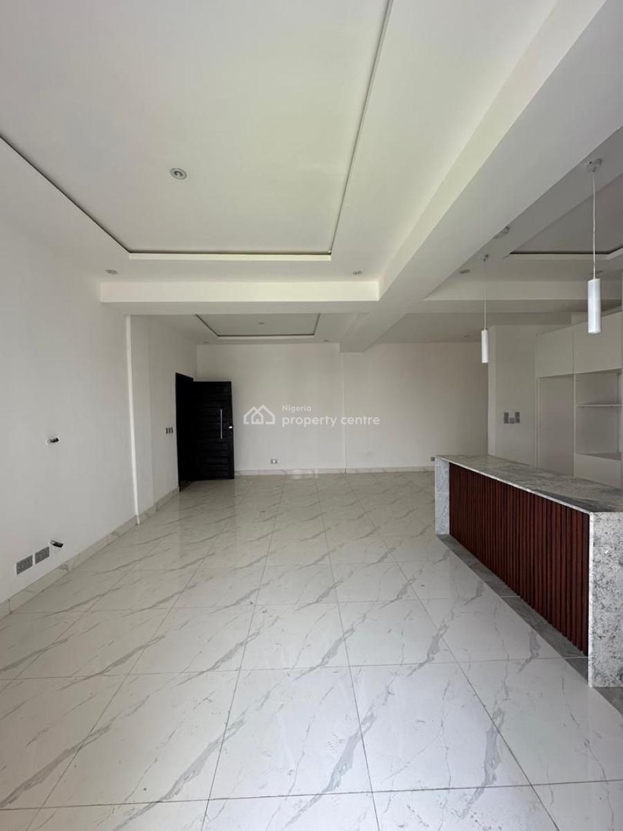 High-end Luxury 3 Bed Apartment with Gym, Standby Gen & Ample Parking, in a Serene & Call-to-access Estate, Lekki Phase 1, Lekki, Lagos, Flat / Apartment for Sale