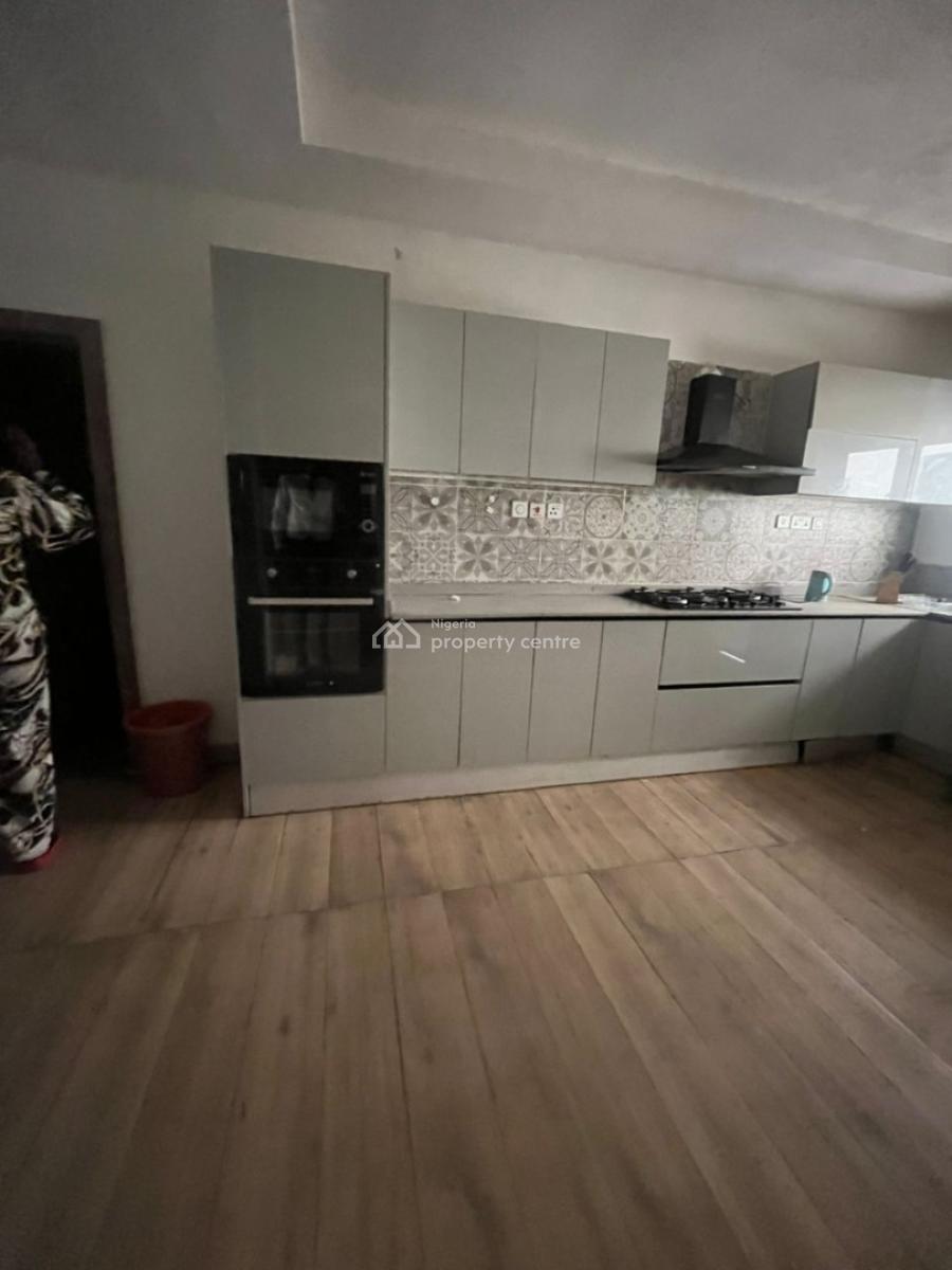 Well Spacious 3 Bedroom Apartment on The First Floor with Lift, Bellavue Estate, Life Camp, Abuja, Flat / Apartment for Rent