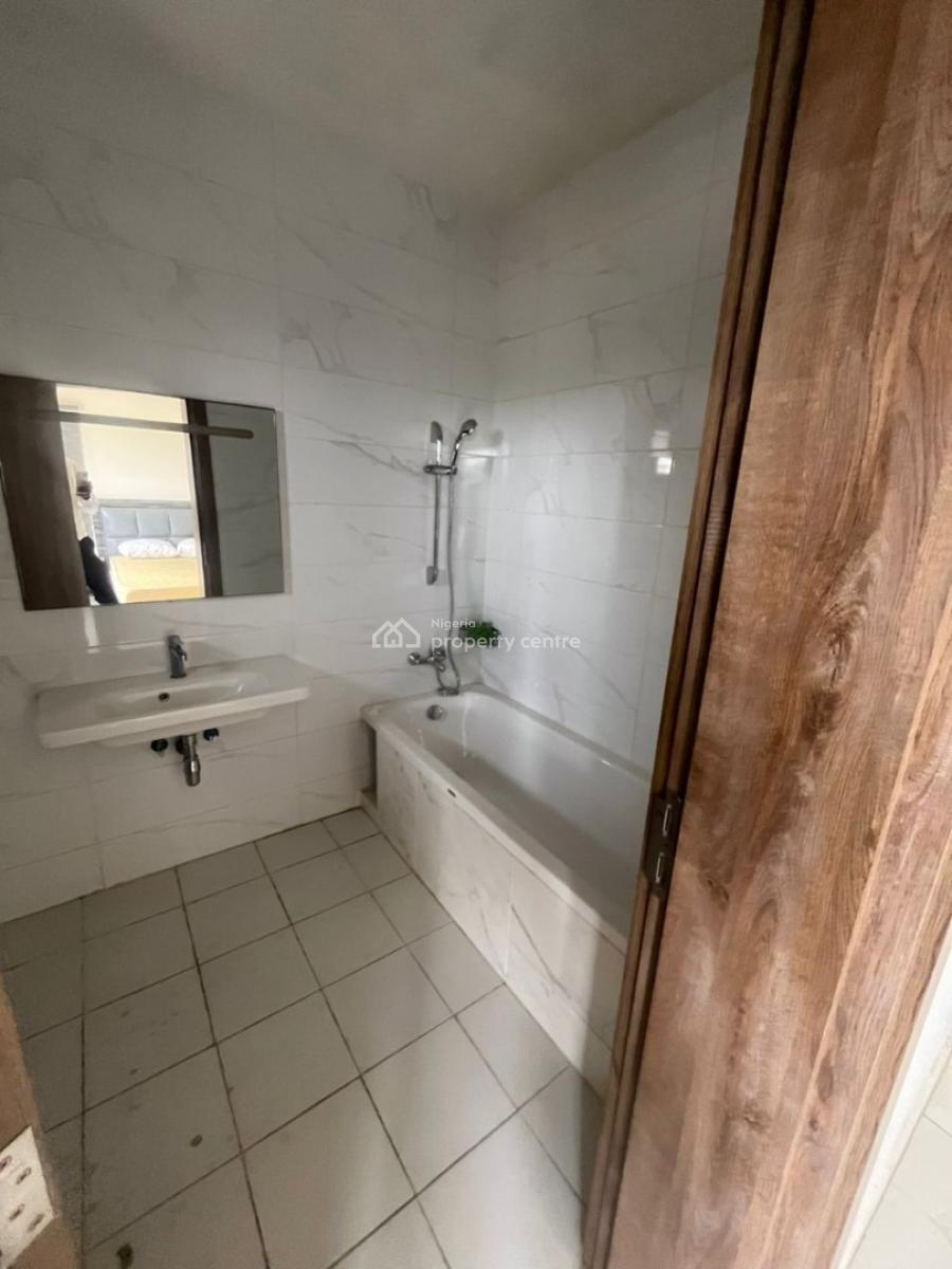 Well Spacious 3 Bedroom Apartment on The First Floor with Lift, Bellavue Estate, Life Camp, Abuja, Flat / Apartment for Rent