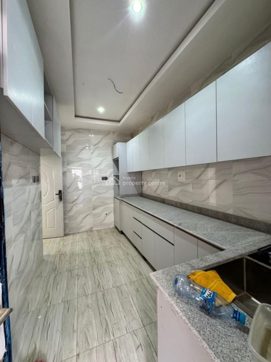 2 Bedroom Apartment on The 2nd Floor, Sam Nujoma Estate, Galadimawa, Abuja, Flat / Apartment for Rent