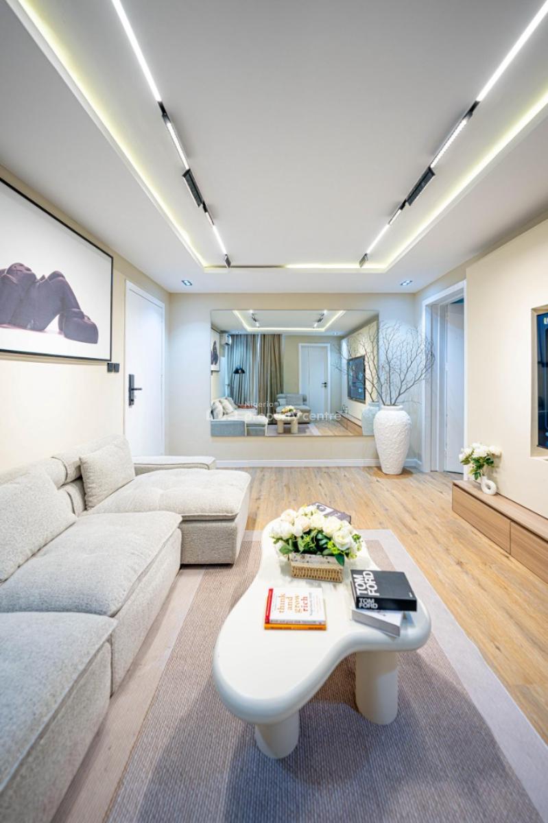 Luxurious 1 Bedroom Apartment with Cinema Bedroom Style., Off Admiralty Way, Lekki Phase 1, Lekki, Lagos, Flat / Apartment Short Let