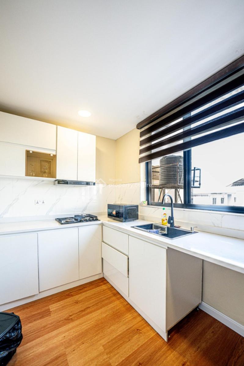 Luxurious 1 Bedroom Apartment with Cinema Bedroom Style., Off Admiralty Way, Lekki Phase 1, Lekki, Lagos, Flat / Apartment Short Let