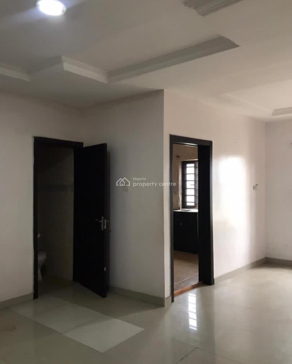 Luxury 2 Bedroom Apartment Upstairs, Igbo Efon, Lekki, Lagos, Flat / Apartment for Rent