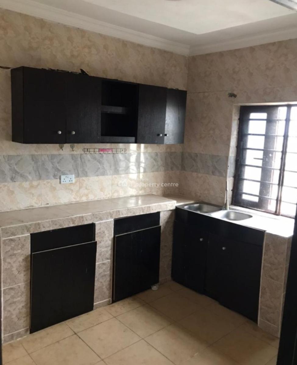 Luxury 2 Bedroom Apartment Upstairs, Igbo Efon, Lekki, Lagos, Flat / Apartment for Rent