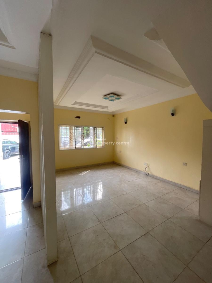 Spacious 3bedrooms Terrace Duplex, Lekki Phase 1, Lekki, Lagos, Terraced Duplex for Rent