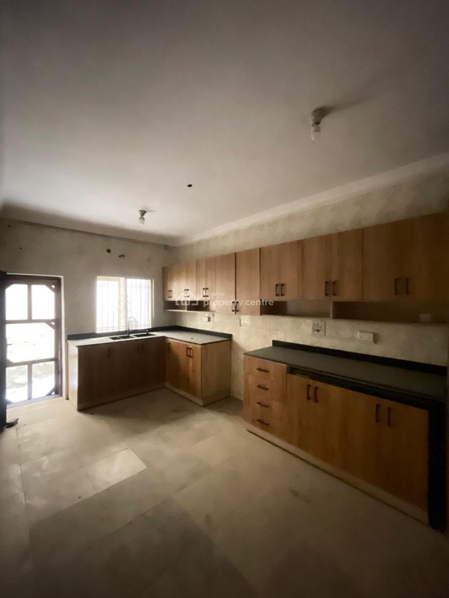 Spacious 3bedrooms Terrace Duplex, Lekki Phase 1, Lekki, Lagos, Terraced Duplex for Rent