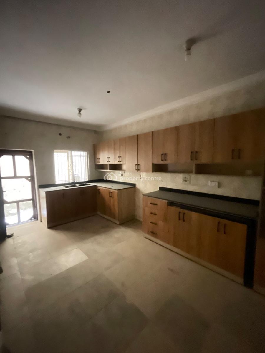 Spacious 3bedrooms Terrace Duplex, Lekki Phase 1, Lekki, Lagos, Terraced Duplex for Rent