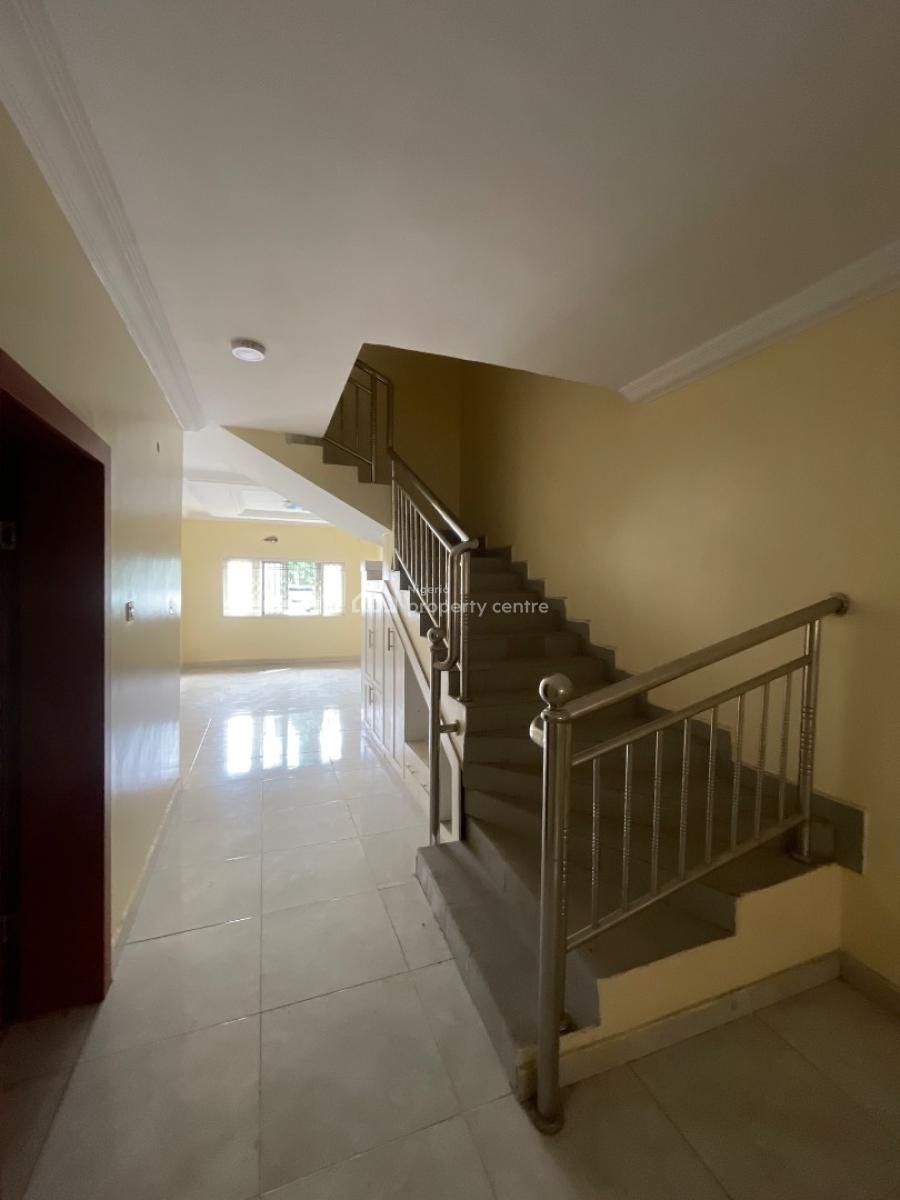 Spacious 3bedrooms Terrace Duplex, Lekki Phase 1, Lekki, Lagos, Terraced Duplex for Rent