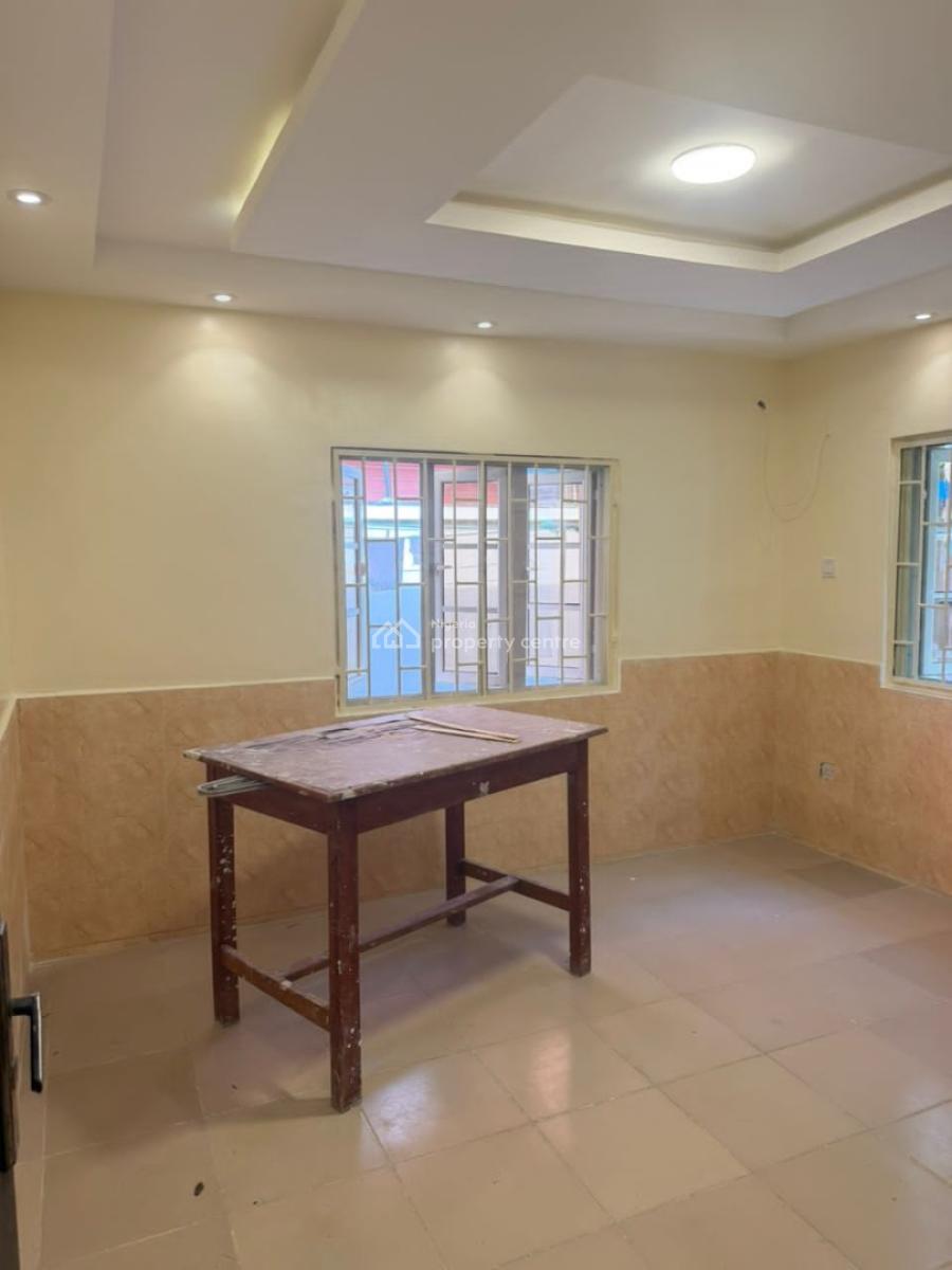 2-bedroom Bungalow Apartment, Off Folashbo, Lekki Phase 1, Lekki, Lagos, Flat / Apartment for Rent
