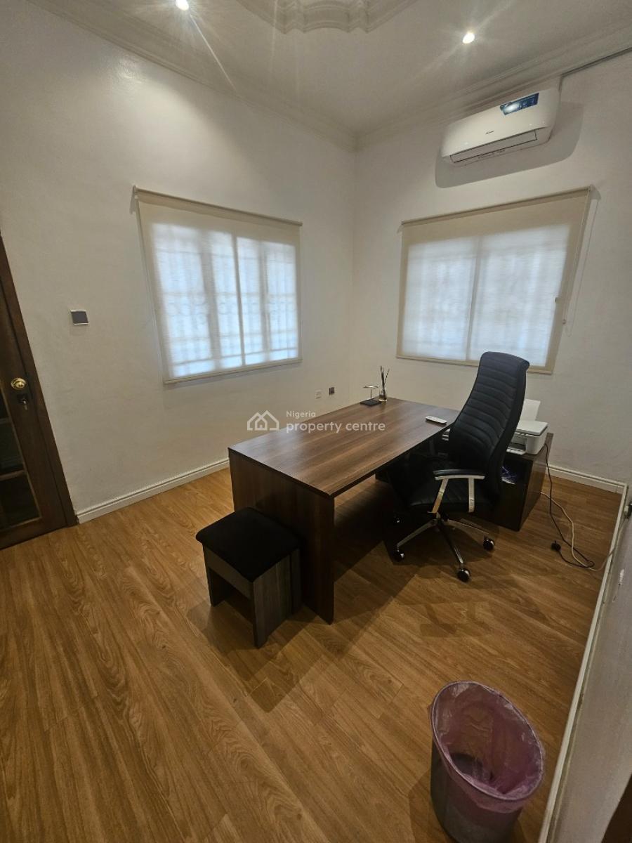 Spacious 5-bedroom Fully Detached Duplex with 2-bedroom Bq, Lekki Right, Lekki, Lagos, Detached Duplex for Rent