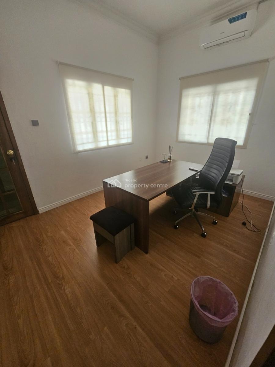 Spacious 5-bedroom Fully Detached Duplex with 2-bedroom Bq, Lekki Right, Lekki, Lagos, Detached Duplex for Rent