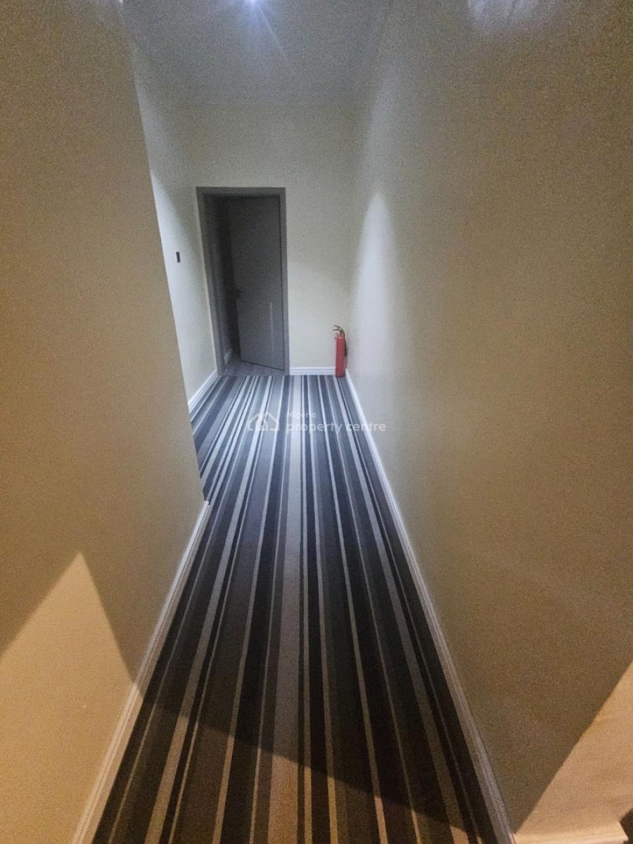 Spacious 5-bedroom Fully Detached Duplex with 2-bedroom Bq, Lekki Right, Lekki, Lagos, Detached Duplex for Rent