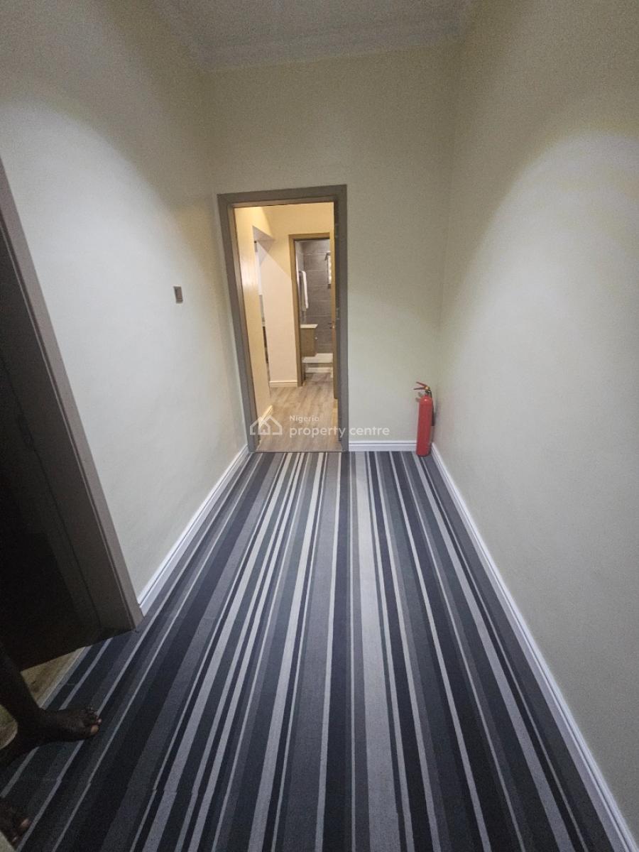 Spacious 5-bedroom Fully Detached Duplex with 2-bedroom Bq, Lekki Right, Lekki, Lagos, Detached Duplex for Rent