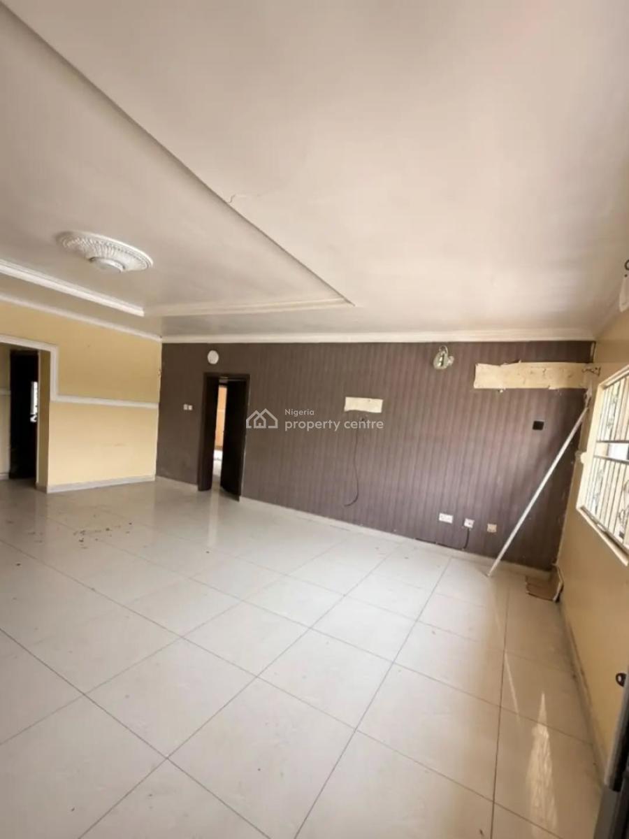 Strategically Located 3 Bedroom Block of Flat, Wuse 2, Abuja, Flat / Apartment for Rent