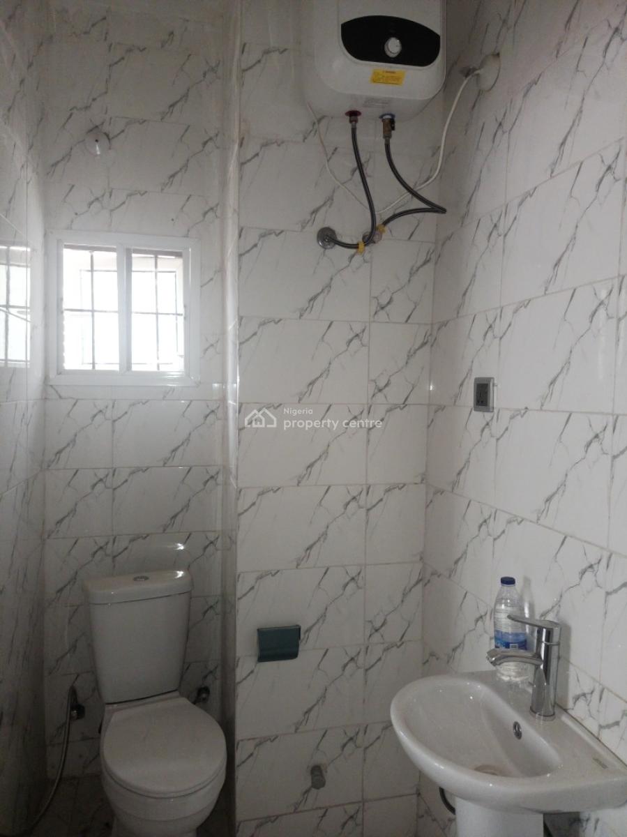 Strategically Located 3 Bedroom Block of Flat, Wuse 2, Abuja, Flat / Apartment for Rent