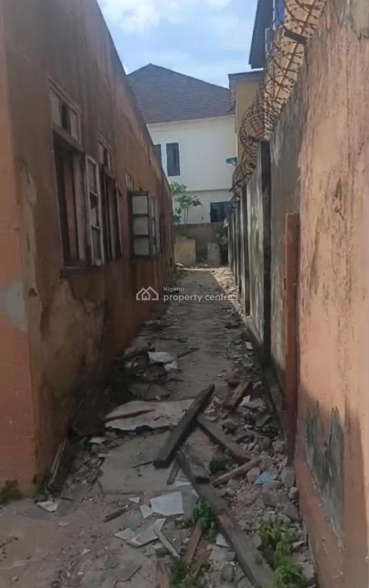 Demolishable Structure on a Plot of Land Available, Off Ishaga Road, Lawanson, Surulere, Lagos, Detached Bungalow for Sale