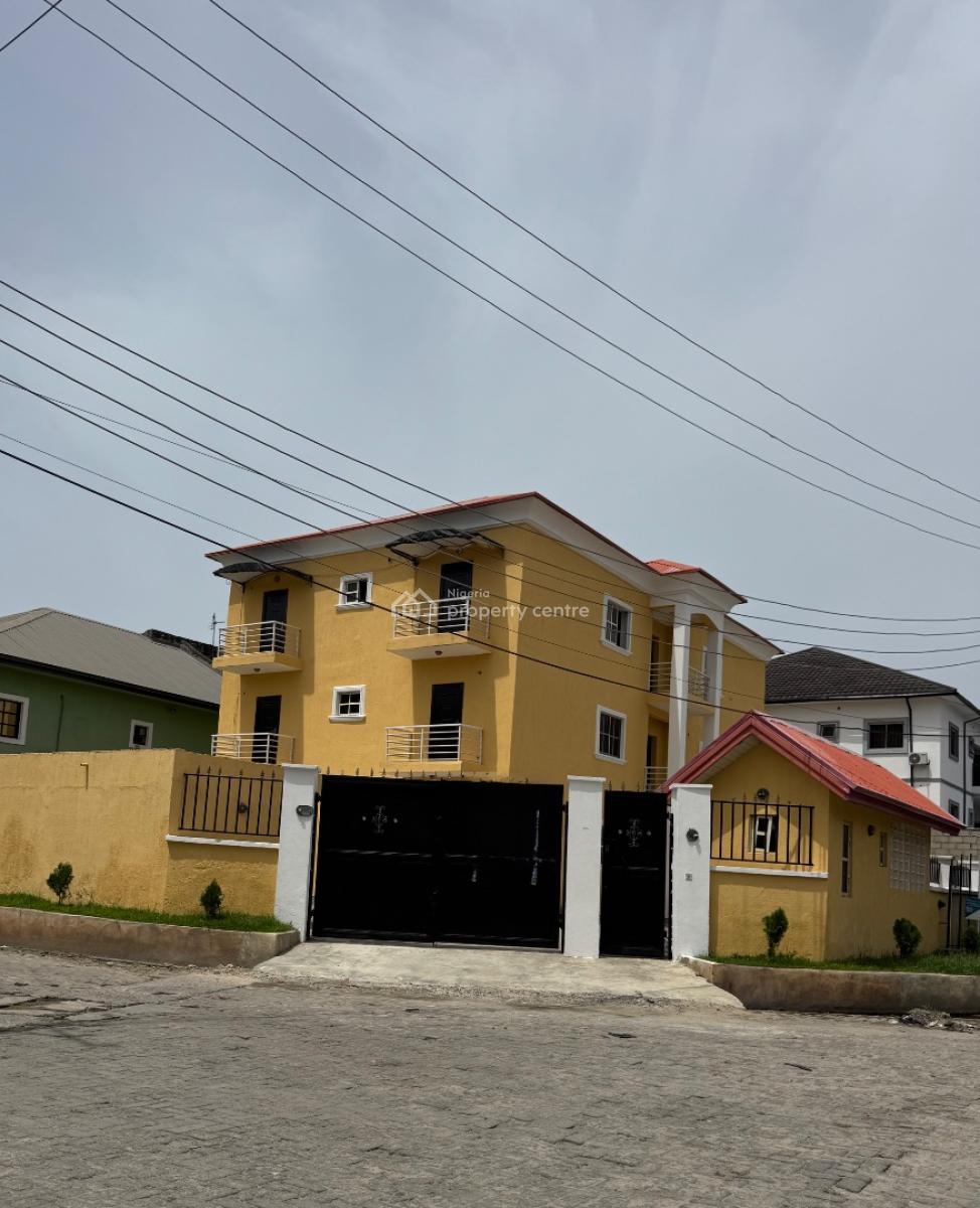 Spacious 3 Bedroom Flat + Bq, Agungi, Lekki, Lagos, Flat / Apartment for Rent