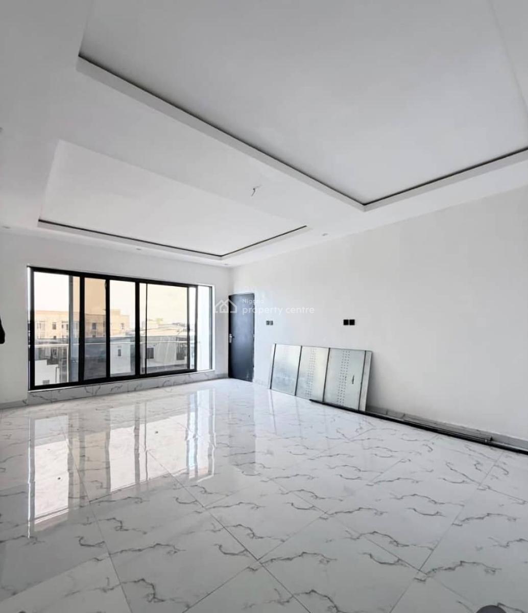 Service 3bedroom Penthouse with Fitted Kitchen with Amenities, Ologolo, Lekki, Lagos, Flat / Apartment for Rent