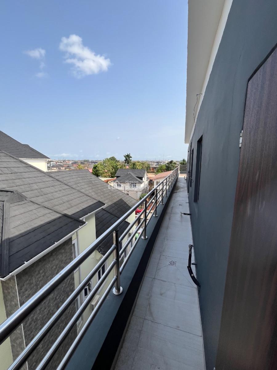 4 Bedroom Pent House in Serene Estate, Anthony, Maryland, Lagos, House for Sale