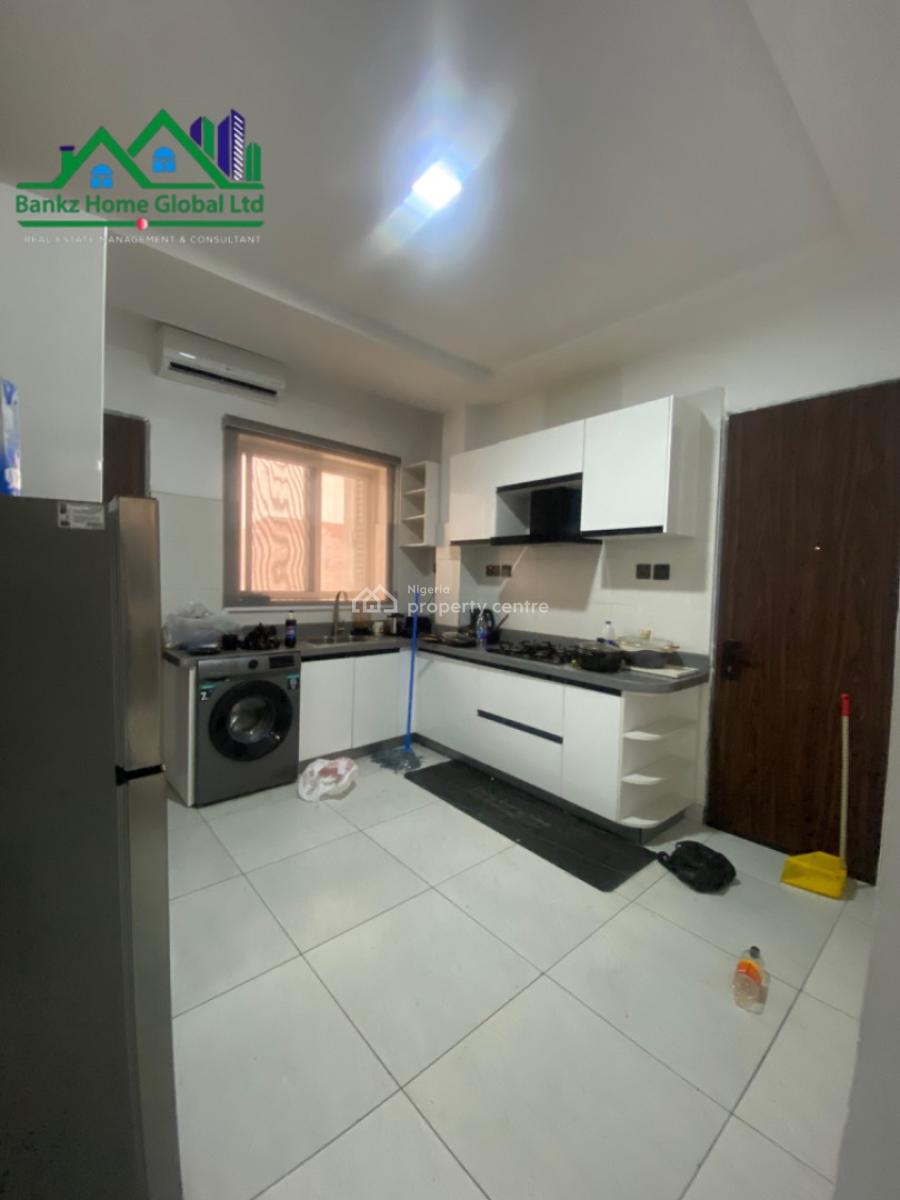 Fully Furnished 3bedroom Apartment with a Bq, Lekki Phase 1, Lekki, Lagos, Flat / Apartment for Rent