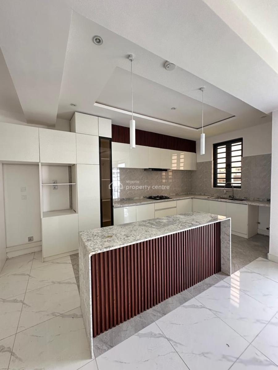 Spacious 2 Bed Apartment with Open Kitchen & Gym, Spacious Living Room & Flood Free in a Gated & Secured Estate, Lekki Phase 1, Lekki, Lagos, Flat / Apartment for Rent