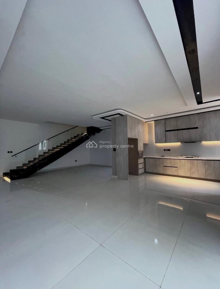 Newly Built (2) Bedroom Apartment, Lekki Phase 1, Lekki, Lagos, Flat / Apartment for Rent