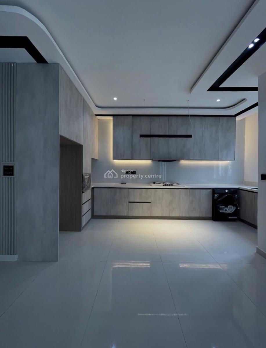 Newly Built (2) Bedroom Apartment, Lekki Phase 1, Lekki, Lagos, Flat / Apartment for Rent