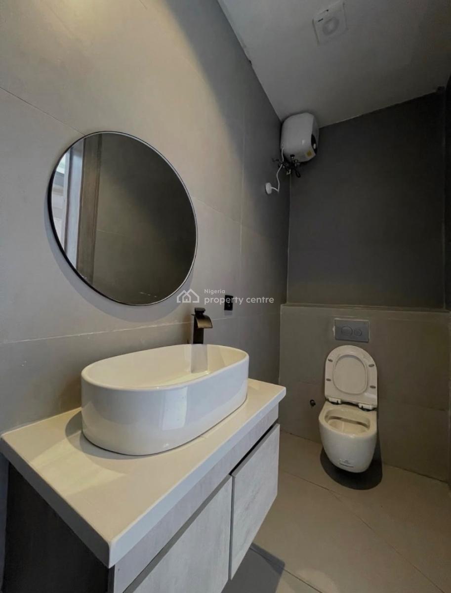 Newly Built (2) Bedroom Apartment, Lekki Phase 1, Lekki, Lagos, Flat / Apartment for Rent