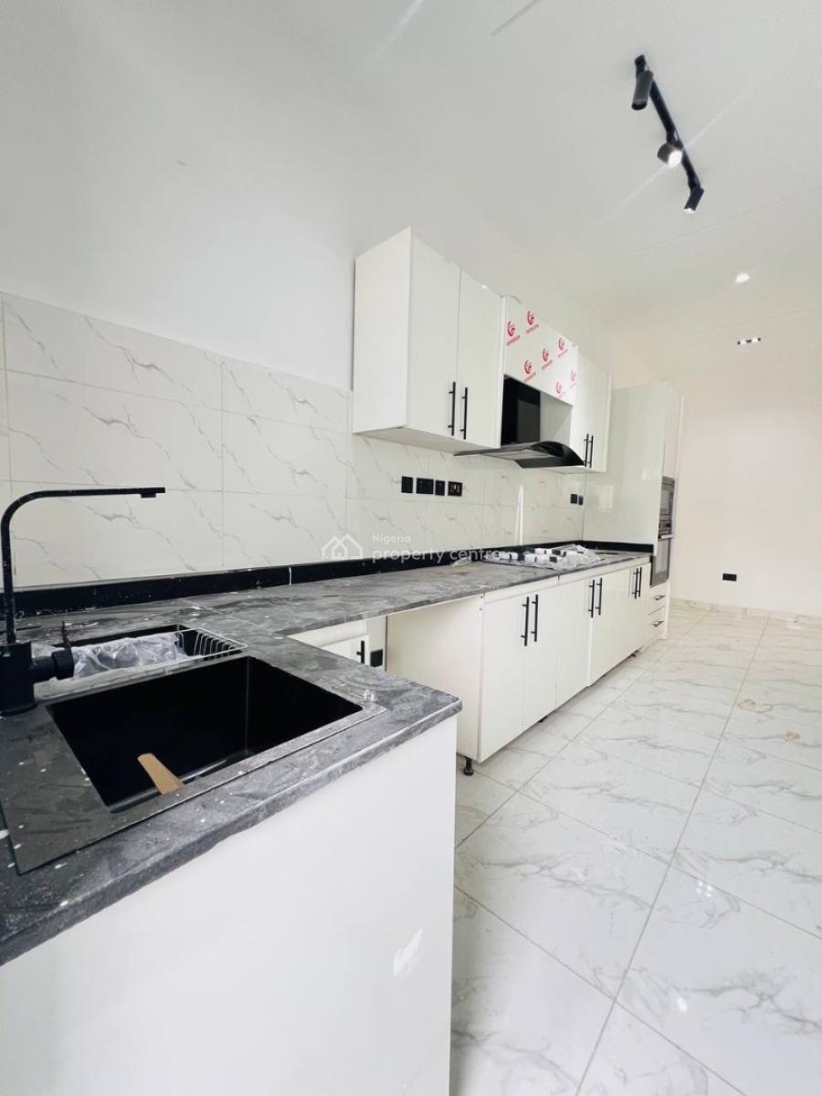 Luxury 2 Bedroom Apartment, Ologolo, Lekki, Lagos, Flat / Apartment for Rent