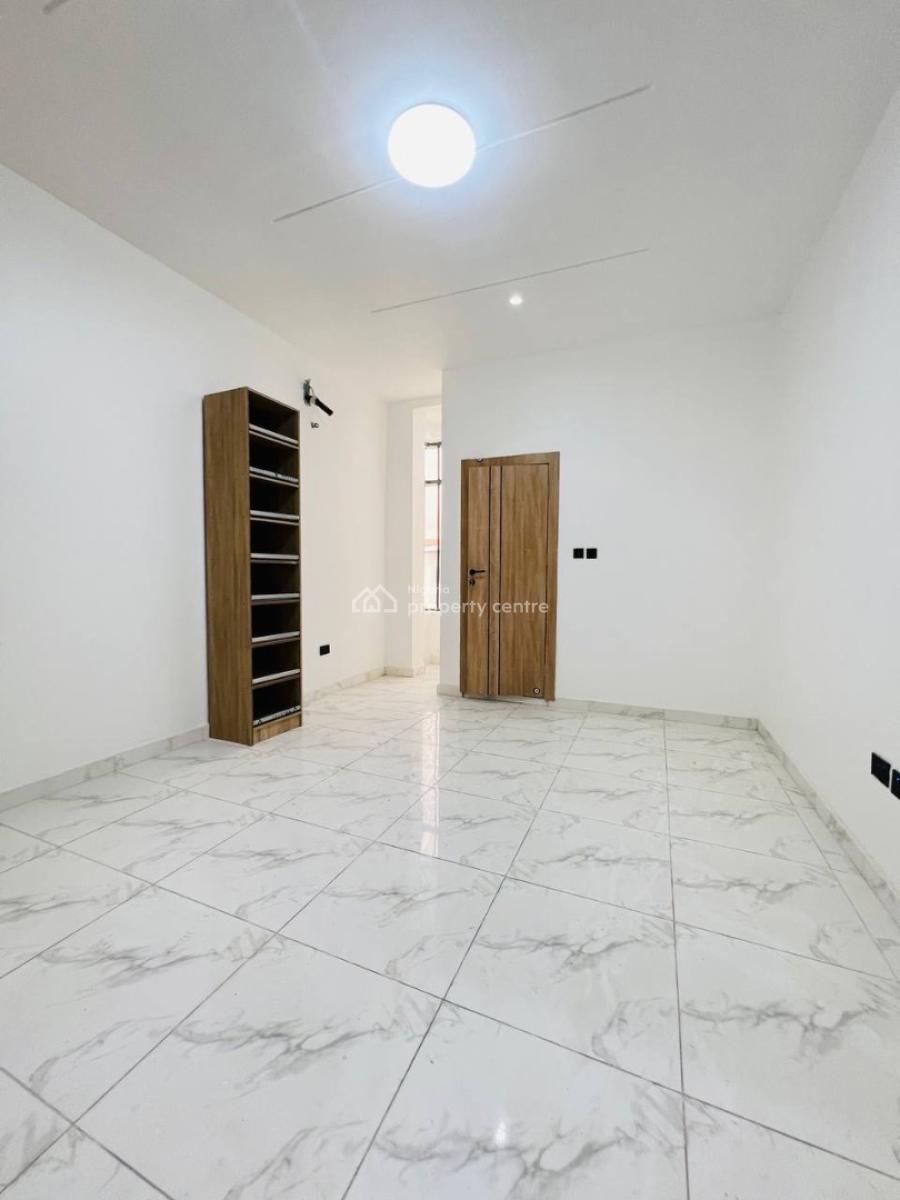 Luxury 2 Bedroom Apartment, Ologolo, Lekki, Lagos, Flat / Apartment for Rent