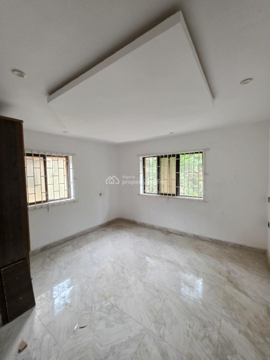 Well Renovated Massive 3 Bedrooms Apartments, Ajah, Lagos, House for Rent