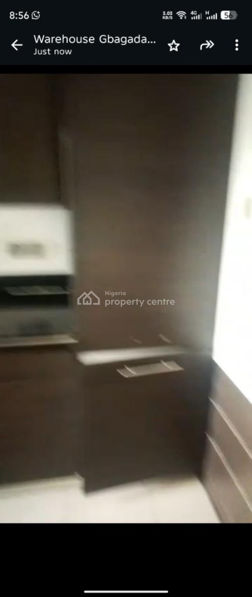 Neatly Used  and Spacious 2 Bedrooms Flat, Parkview Estate, Ikoyi, Lagos, Flat / Apartment for Rent