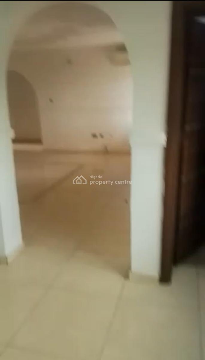 Neatly Used  and Spacious 2 Bedrooms Flat, Parkview Estate, Ikoyi, Lagos, Flat / Apartment for Rent