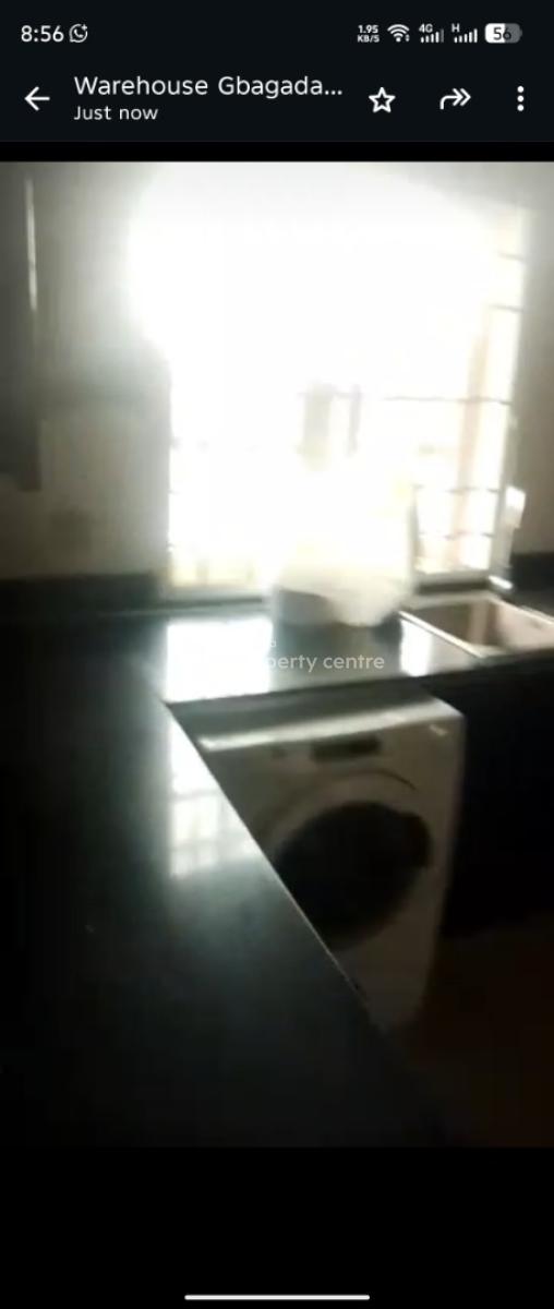 Neatly Used  and Spacious 2 Bedrooms Flat, Parkview Estate, Ikoyi, Lagos, Flat / Apartment for Rent