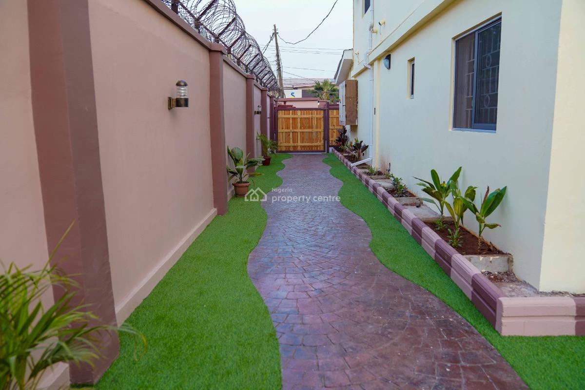 Furnished 1-bedroom Mini Flat in The Heart, 8 Balarabe Musa Crescent, Victoria Island (vi), Lagos, Mini Flat (room and Parlour) for Rent