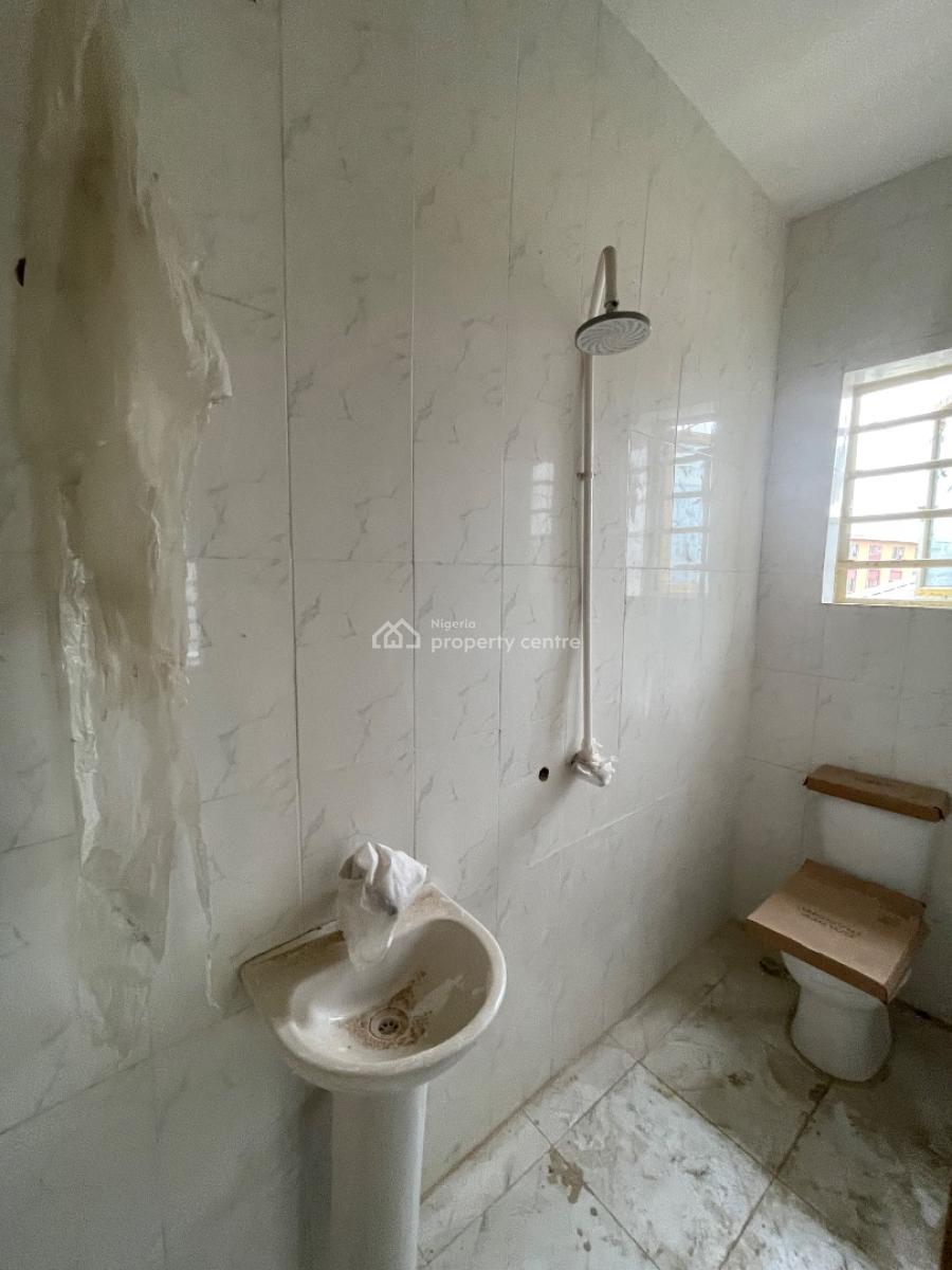 New and Spacious 2 Bedroom, Off Miyaki Street Iyana Oworo, Gbagada, Lagos, Flat / Apartment for Rent