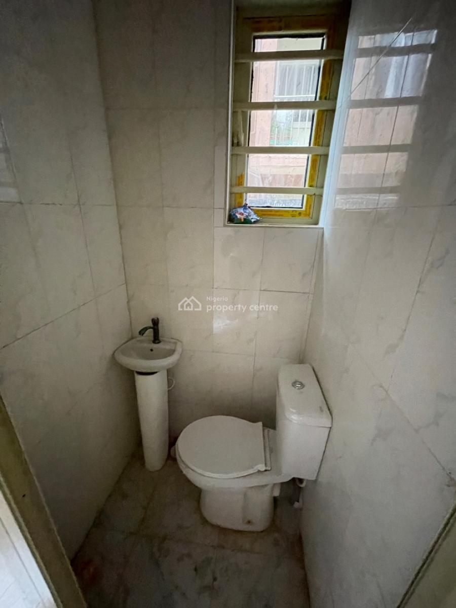 New and Spacious 2 Bedroom, Off Miyaki Street Iyana Oworo, Gbagada, Lagos, Flat / Apartment for Rent