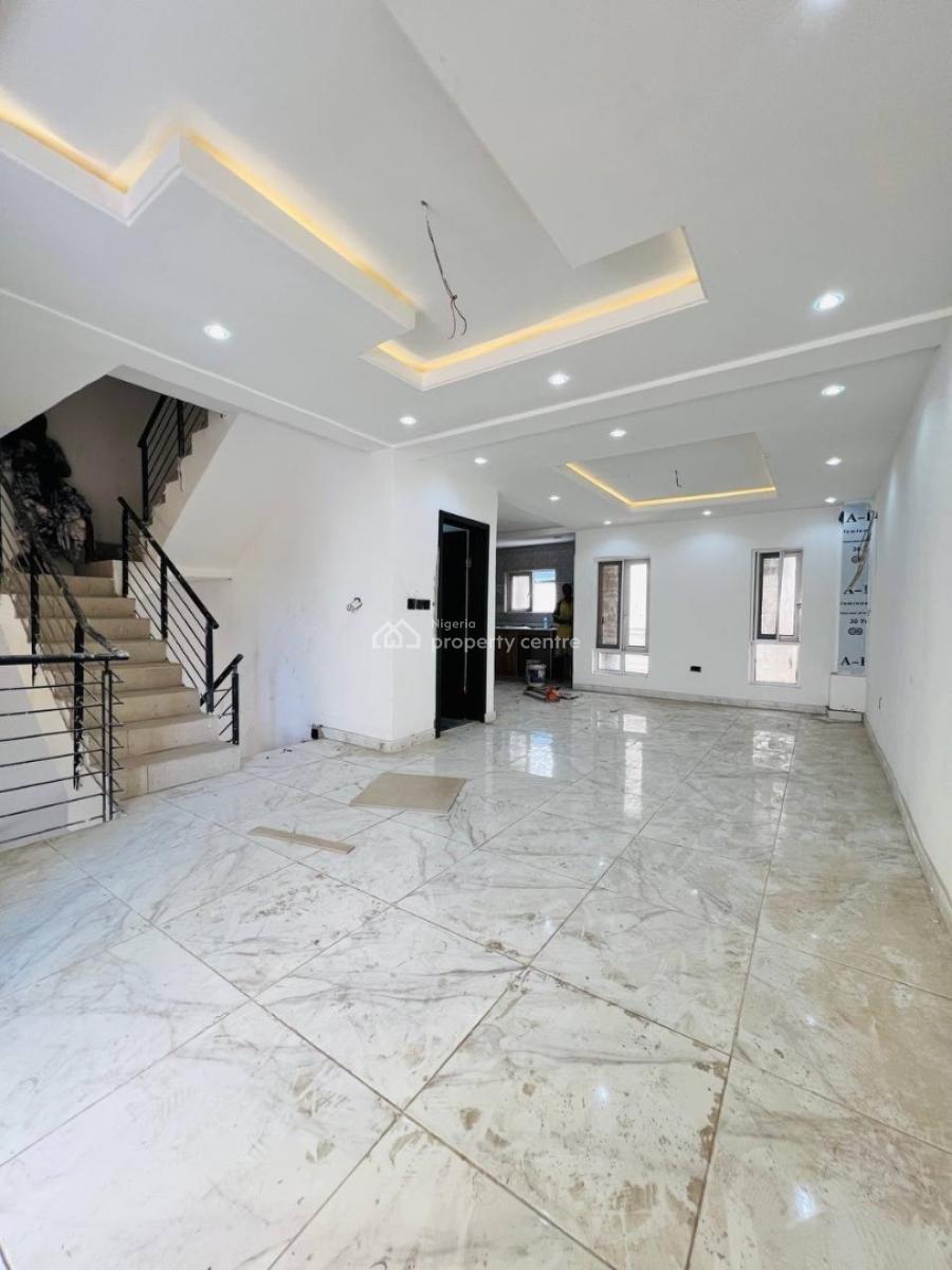 3 Bedroom Terrace Duplex, Lekki Phase 1, Lekki, Lagos, Flat / Apartment for Rent