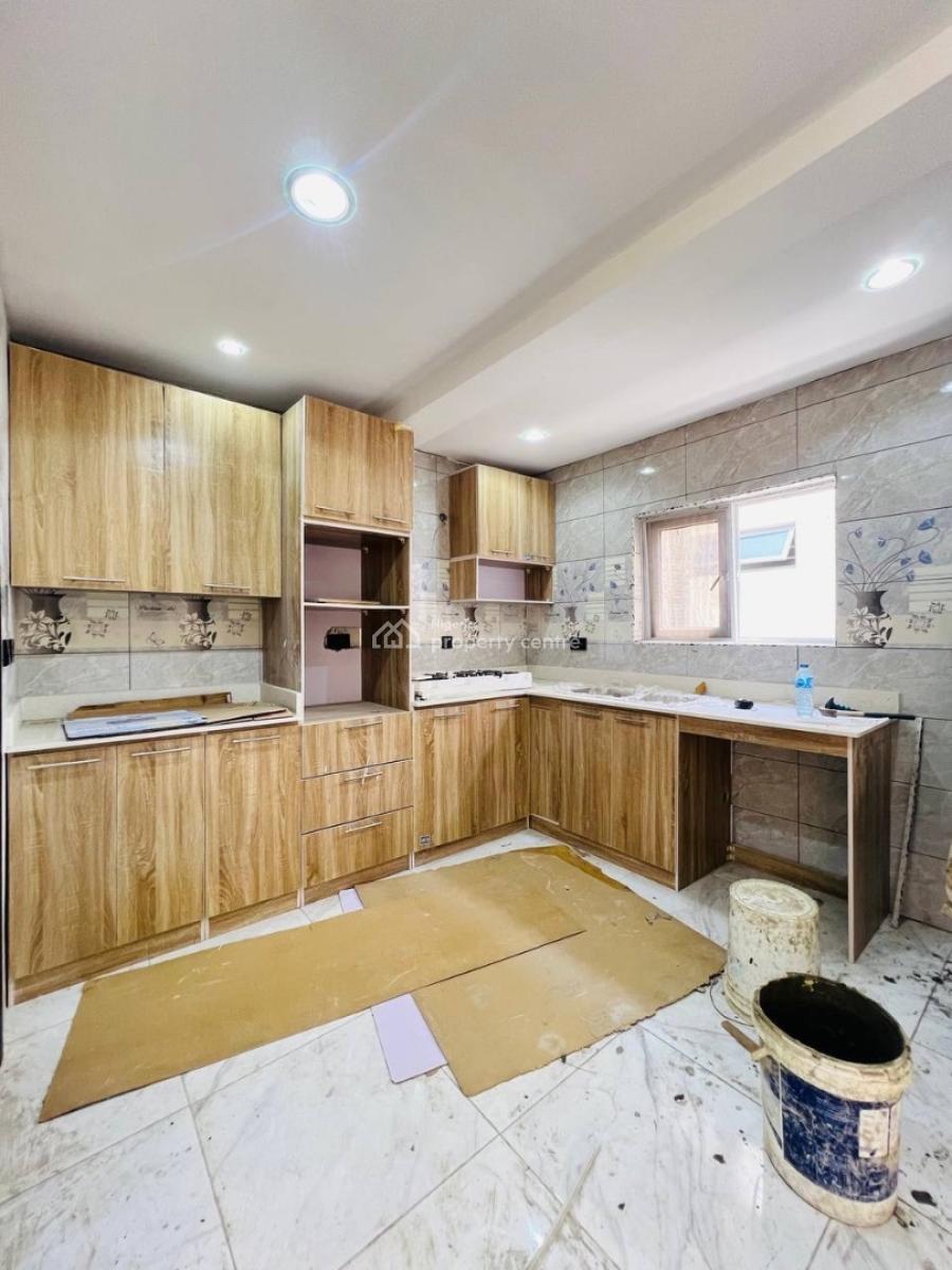 3 Bedroom Terrace Duplex, Lekki Phase 1, Lekki, Lagos, Flat / Apartment for Rent