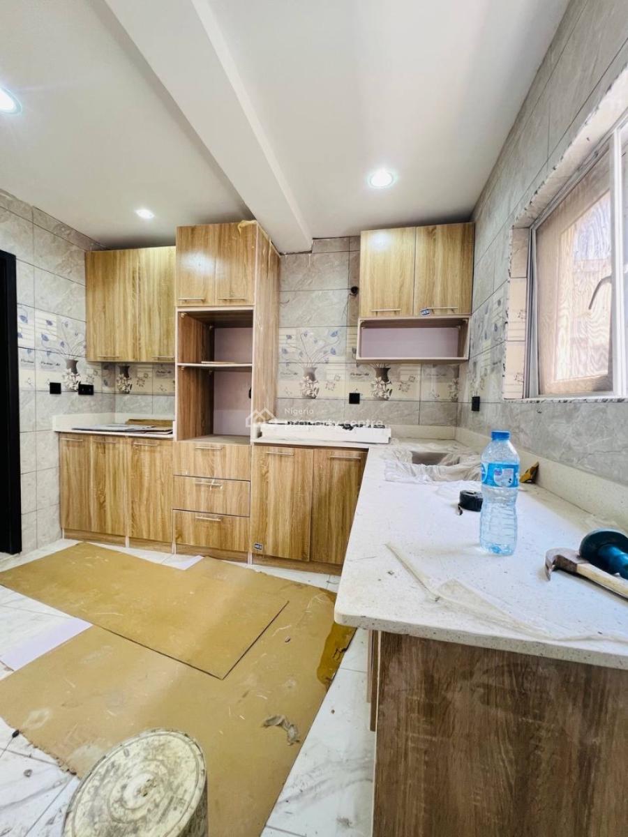 3 Bedroom Terrace Duplex, Lekki Phase 1, Lekki, Lagos, Flat / Apartment for Rent