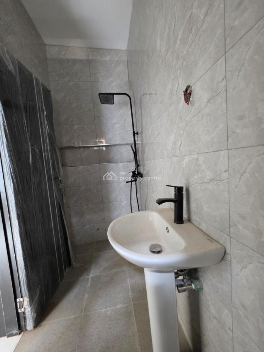 Newly Built 2-bedroom Apartment with Bq, Ologolo, Lekki, Lagos, Flat / Apartment for Sale