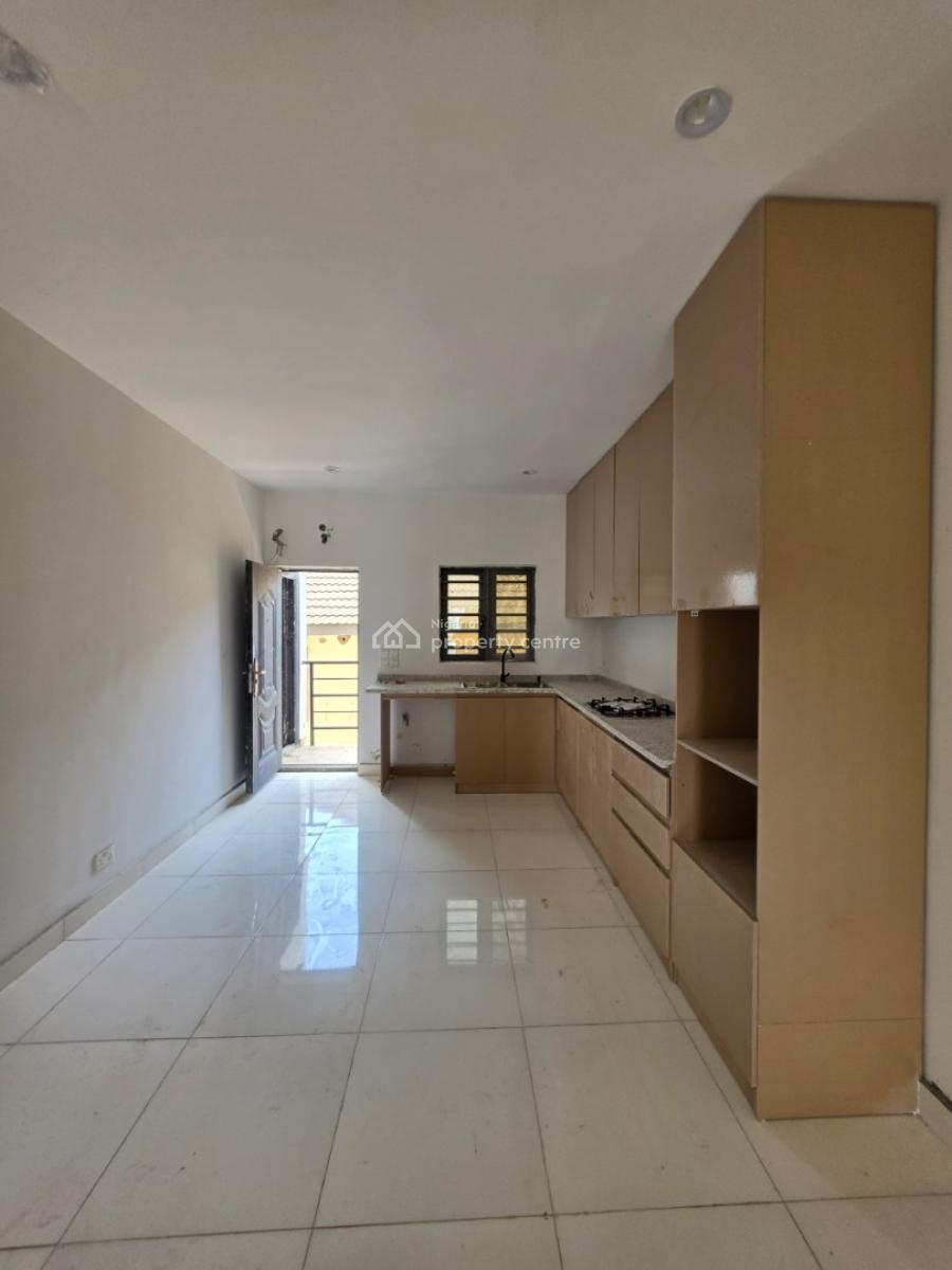 Newly Built 2-bedroom Apartment with Bq, Ologolo, Lekki, Lagos, Flat / Apartment for Sale