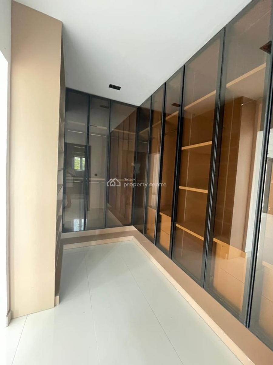 Ultra-luxury 5 -bedroom Fully Detached Mansion-- with Swimming Pool, Banana Island, Ikoyi, Lagos, Detached Duplex for Sale