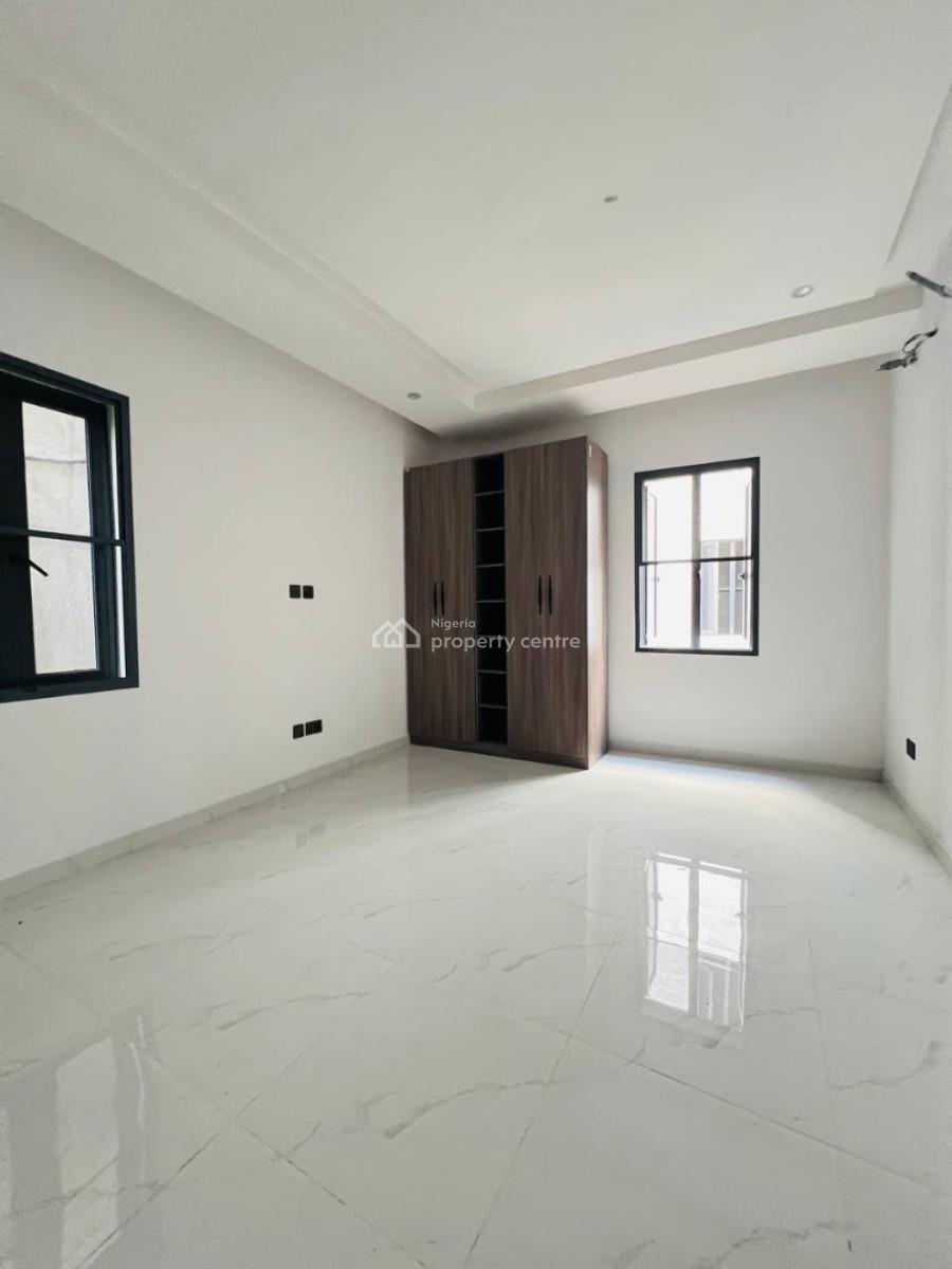 Clean and Spacious 2 Bedroom Apartment, Ikate, Lekki, Lagos, Flat / Apartment for Rent