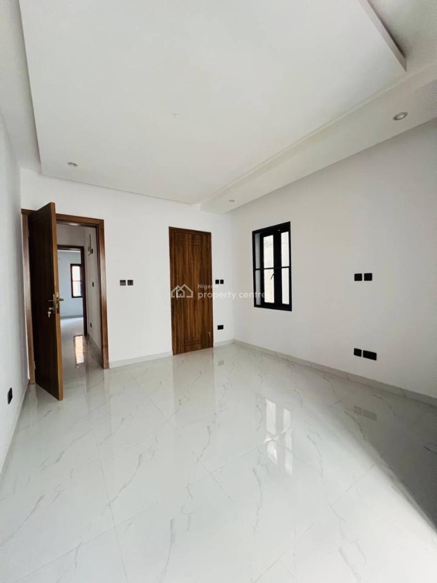 Clean and Spacious 2 Bedroom Apartment, Ikate, Lekki, Lagos, Flat / Apartment for Rent