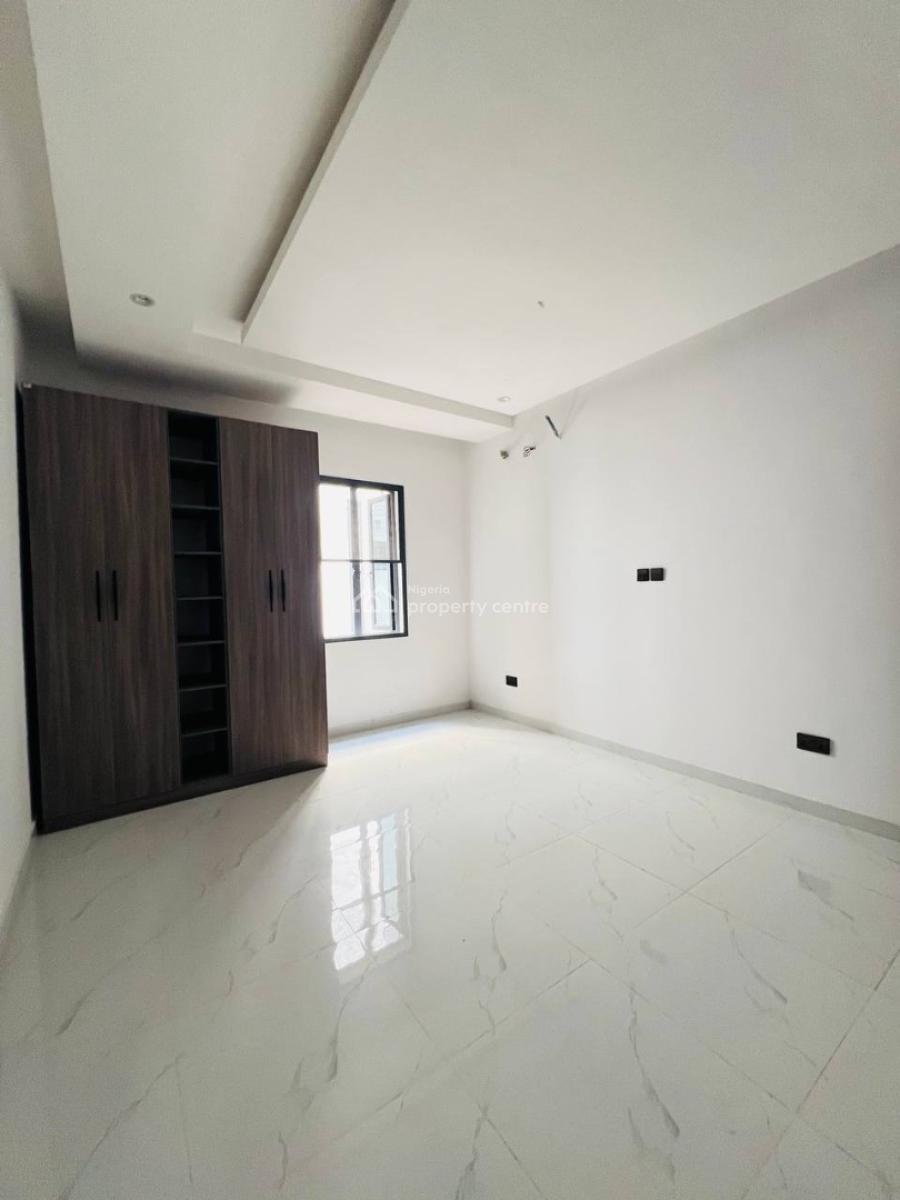 Clean and Spacious 2 Bedroom Apartment, Ikate, Lekki, Lagos, Flat / Apartment for Rent